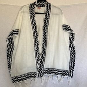 Tudor Court white open front cardigan/cover up Size XL